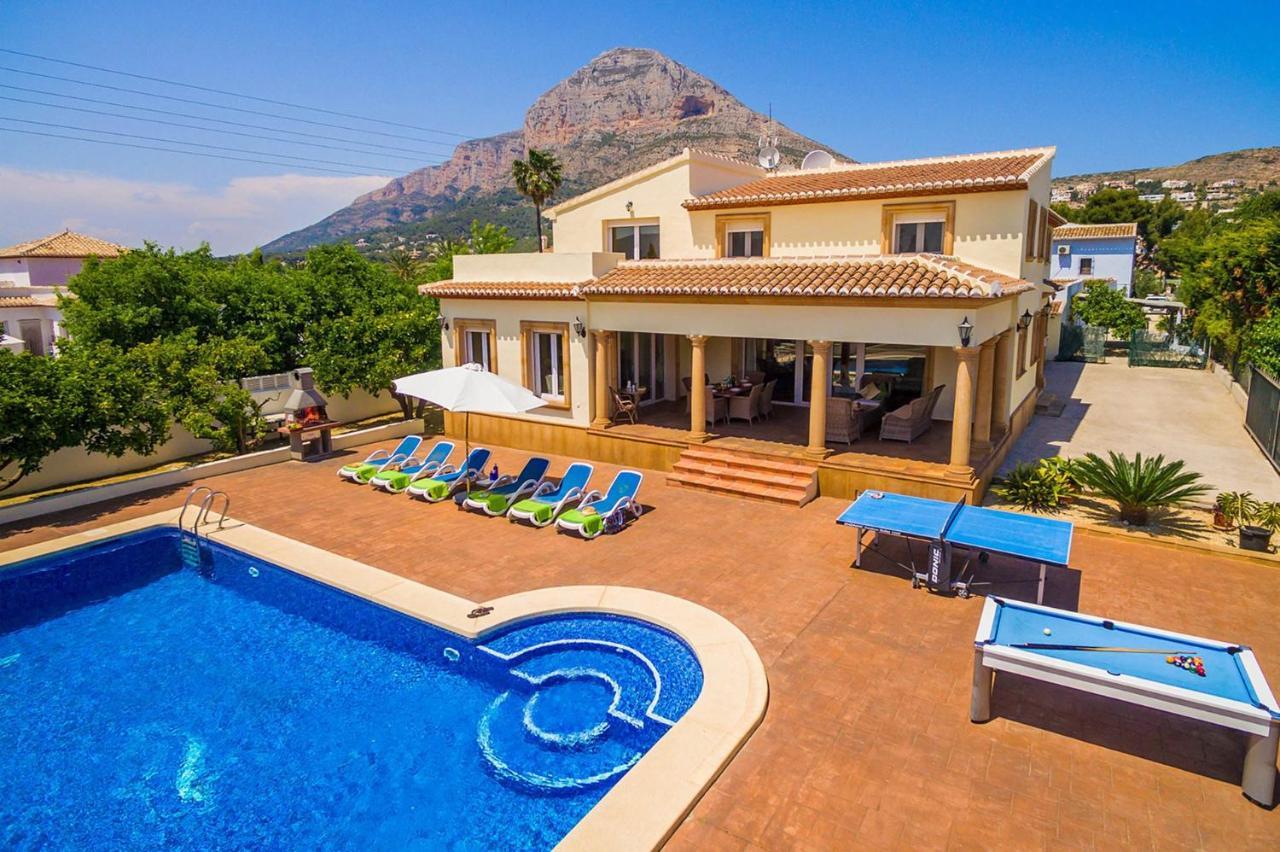 Villa Alvaro By Villa Plus خافييا المظهر الخارجي الصورة